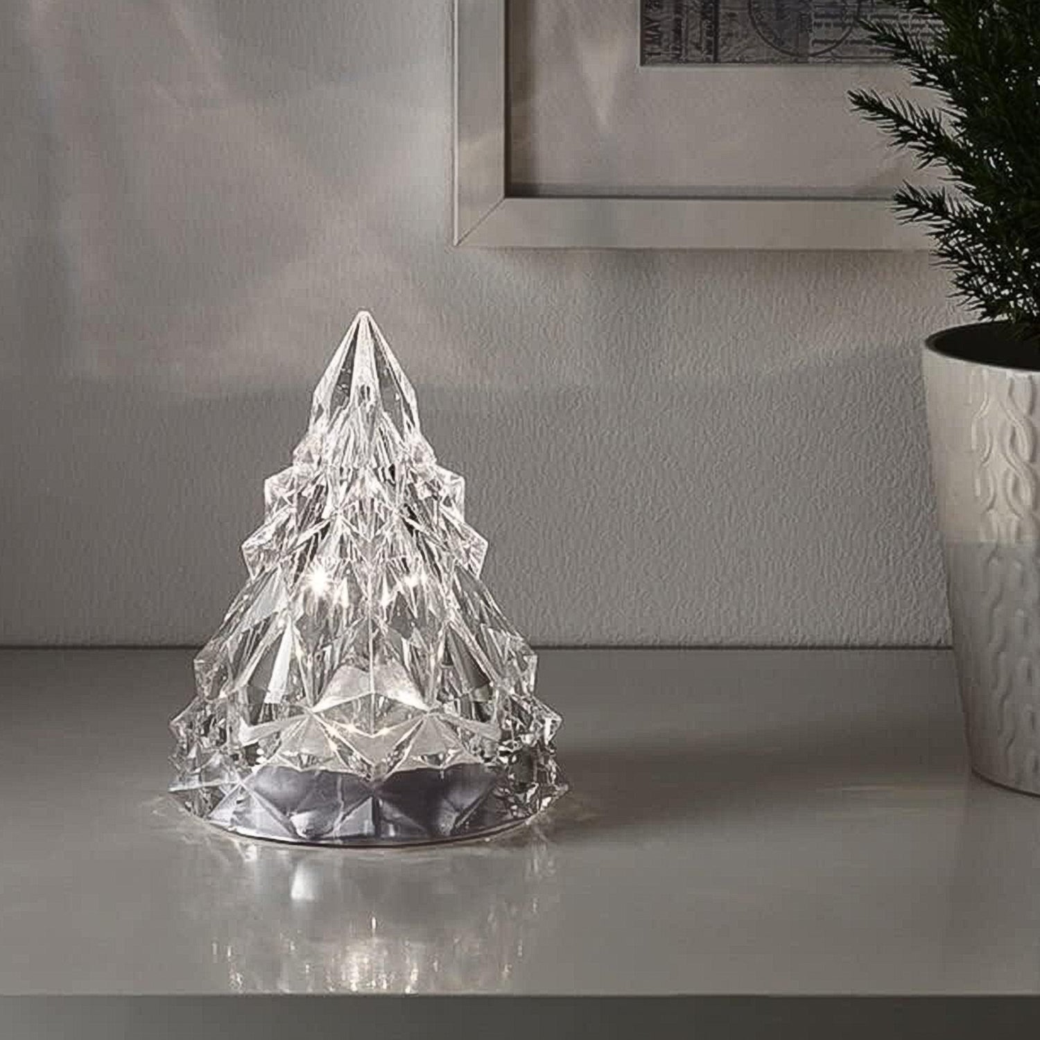 Iceberg Pyramid Candle Light