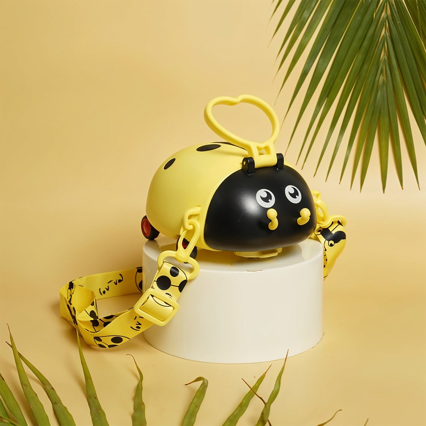 Cute Plastic Bug Shape Water Bottle with adjustable shoulder strap, 4 wheel &  Straw, portable drinking cup Water Bottle For Kids | Water Bottle | Return Gift For Kids | Water Bottle With Straw | School Kinds Water Bottle (1 Pc)